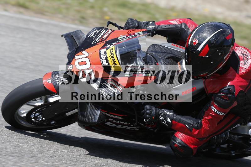 /10 20.04.2026  Pluess Moto Sport ADR/Freies Fahren/105